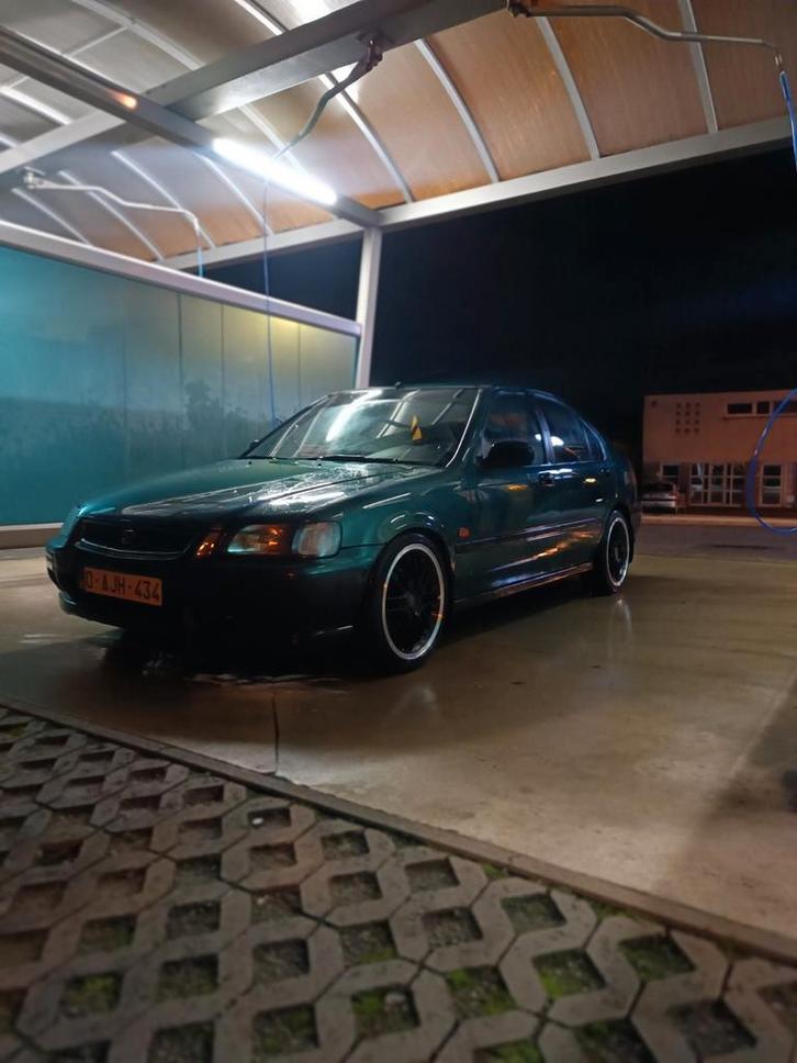 Honda civic sedan, Autos, Honda, Particulier, Civic, Radio, Essence, Automatique, Enlèvement