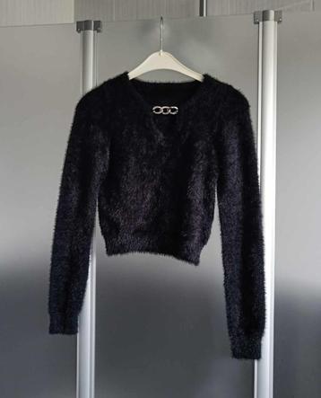 Trui - Wol - V-hals - Sweater - Zwart - Small - Dames - €25