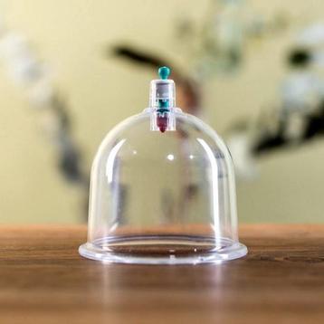 Praticienne hijama réservée aux femmes beschikbaar voor biedingen