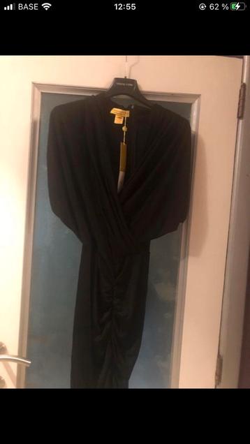 Robe noir Catherine Malandrino très chic pour fête, sortie 