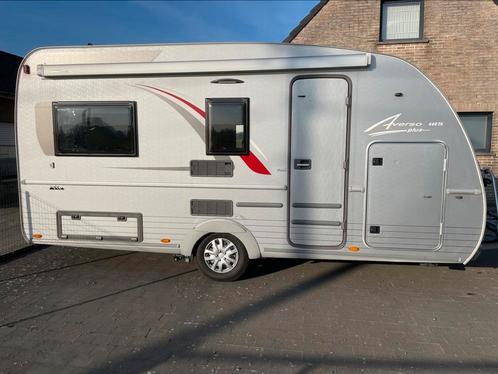 Bürstner Averso 440 TK met hefbed en stapelbed, Caravans en Kamperen, Caravans, Particulier, tot en met 6, 1000 - 1250 kg, Rondzit