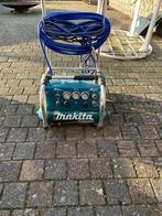 Makita Hp 22 bar compressor met nagelpistolen, Ophalen, Gebruikt, 10 bar of meer, Mobiel