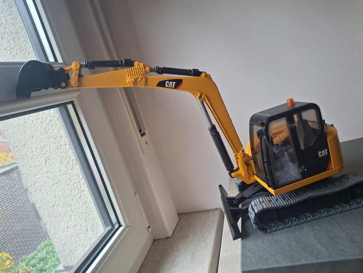 Bruder kaan Cat te koop, Kinderen en Baby's, Speelgoed |Speelgoedvoertuigen, Zo goed als nieuw, Ophalen of Verzenden