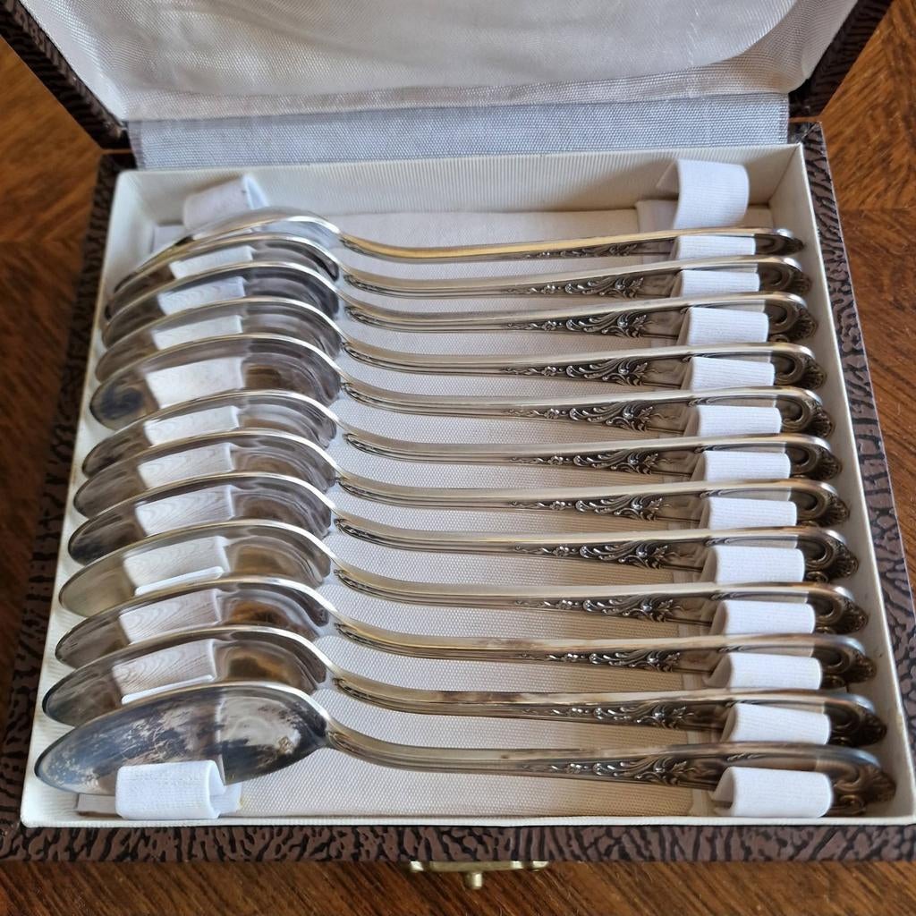 12 verzilverde lepels, Antiek en Kunst, Antiek | Bestek, Ophalen