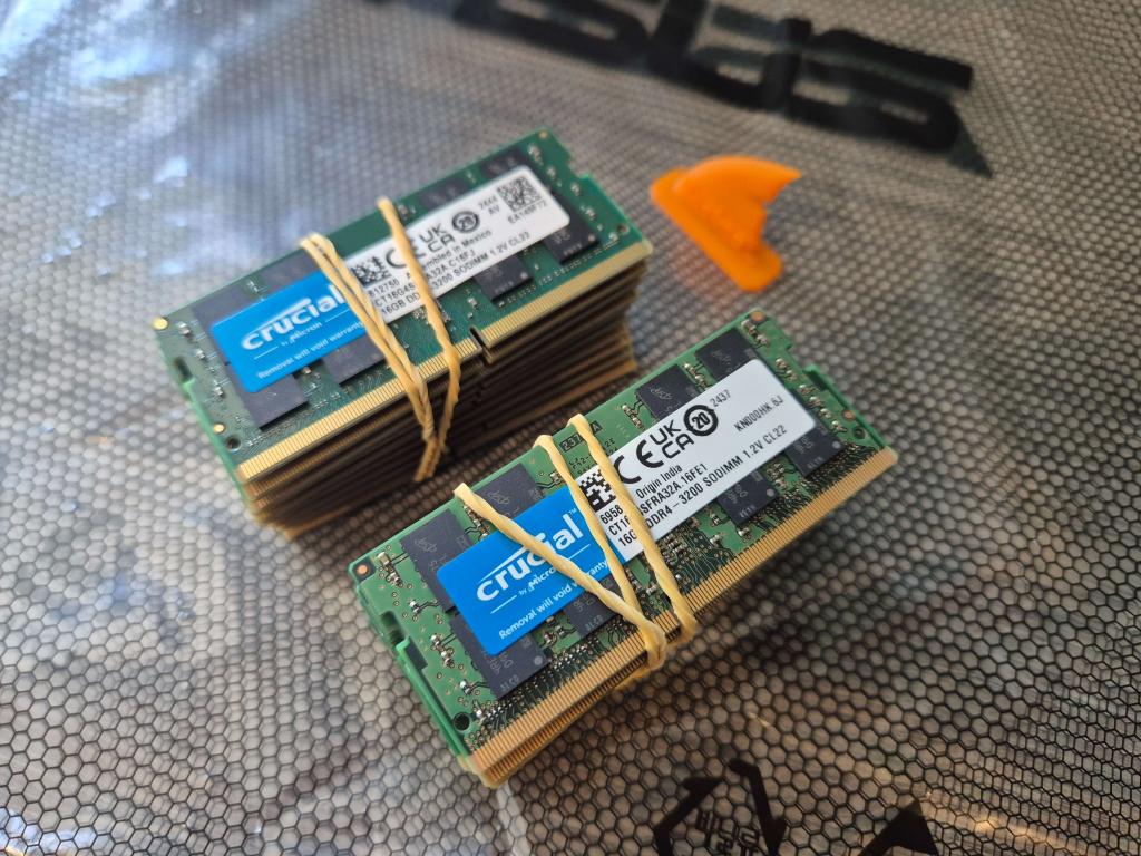 20x Crucial 16GB DDR4 SODIMM | 3200Mhz, Niet ingevuld, Enlèvement ou Envoi, 3200Mhz, DDR4