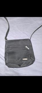 Handtas domani, Enlèvement ou Envoi