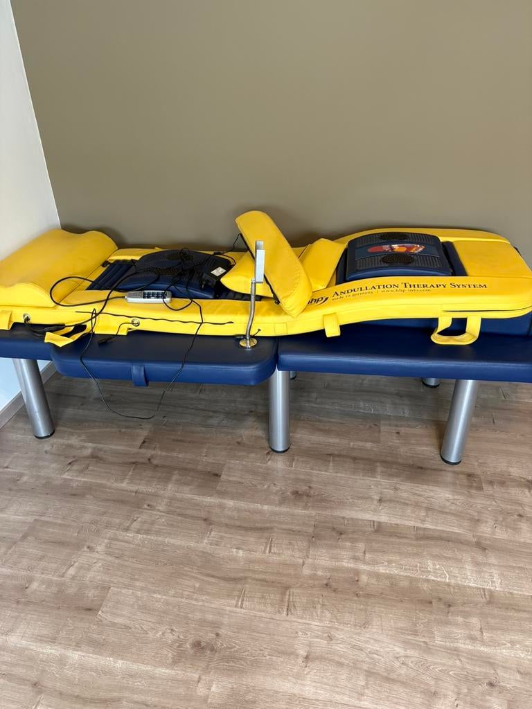 Elektrische massage tafel, Sport en Fitness, Gezondheidsproducten en Wellness, Ophalen, Zo goed als nieuw