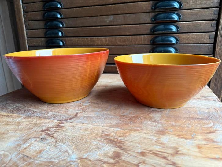 Arcopal Volcan 2 grands bols, Maison & Meubles, Cuisine | Vaisselle, Récipient(s), Enlèvement