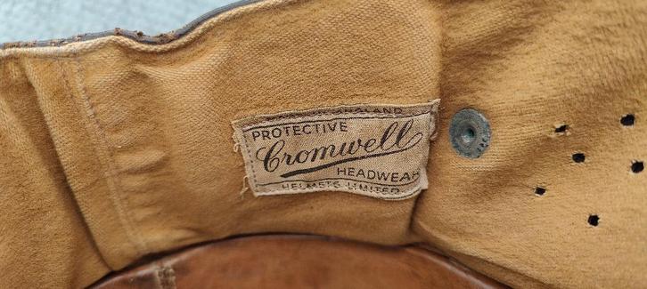 Motorhelm Cromwell, Motos, Vêtements | Casques de moto, Autres types, M, Autres marques, Seconde main, Enlèvement