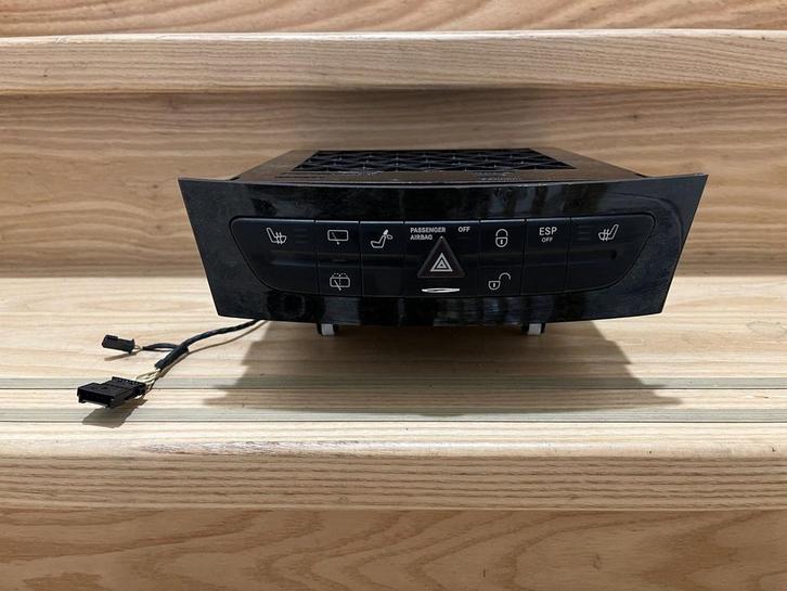 Mercedes E-klasse w211 CD wisselaar, Autos : Divers, Autoradios, Enlèvement ou Envoi