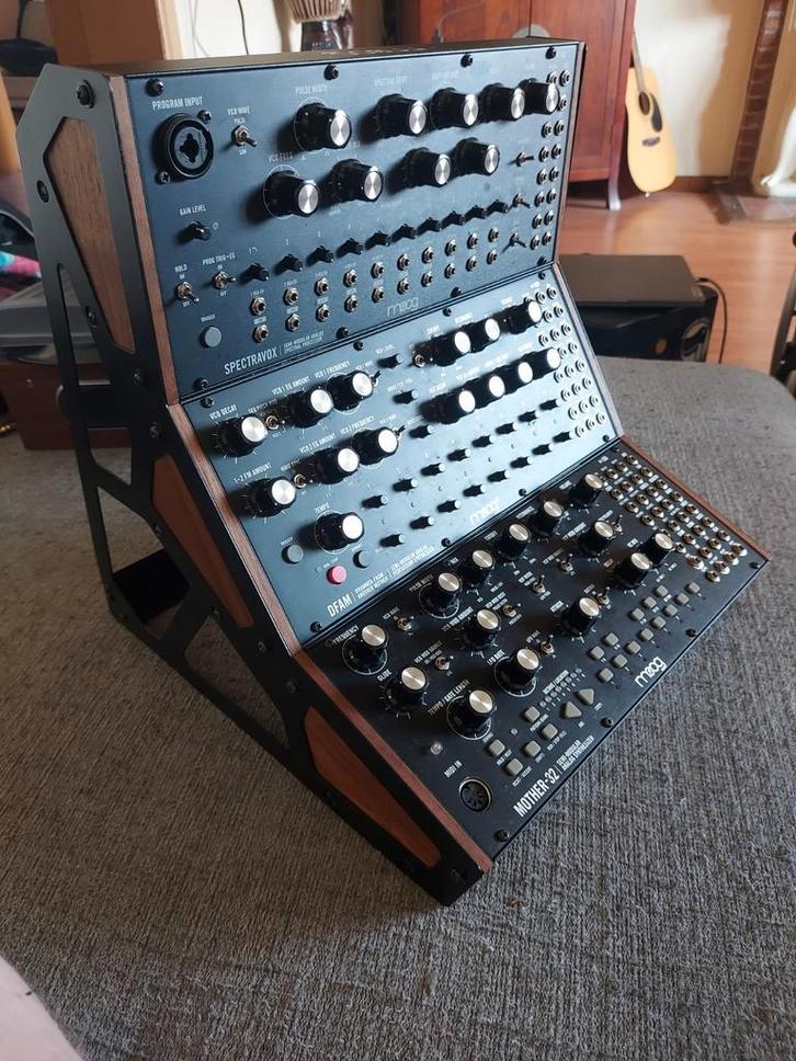 rekje met moog mother 32,DFAM en spectravox, Muziek en Instrumenten, Synthesizers, Ophalen