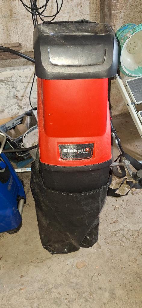 Einhell elektrische versnipperaar, Tuin en Terras, Hakselaars, Zo goed als nieuw, Elektrisch, Met opvangbak, Ophalen