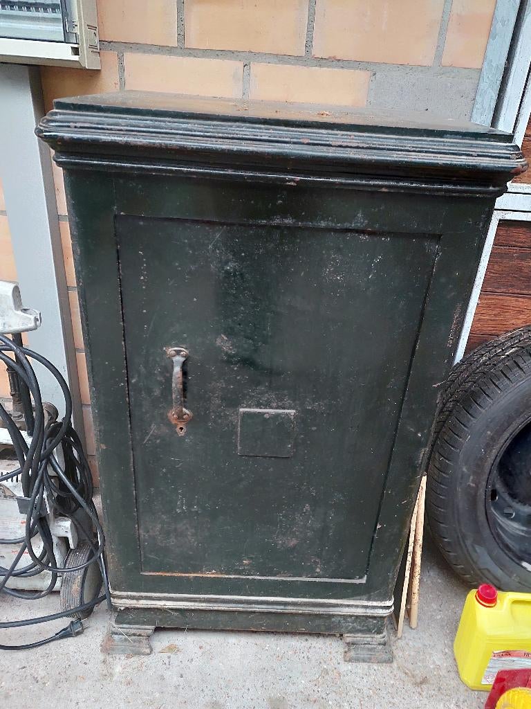 brandkast, Enlèvement