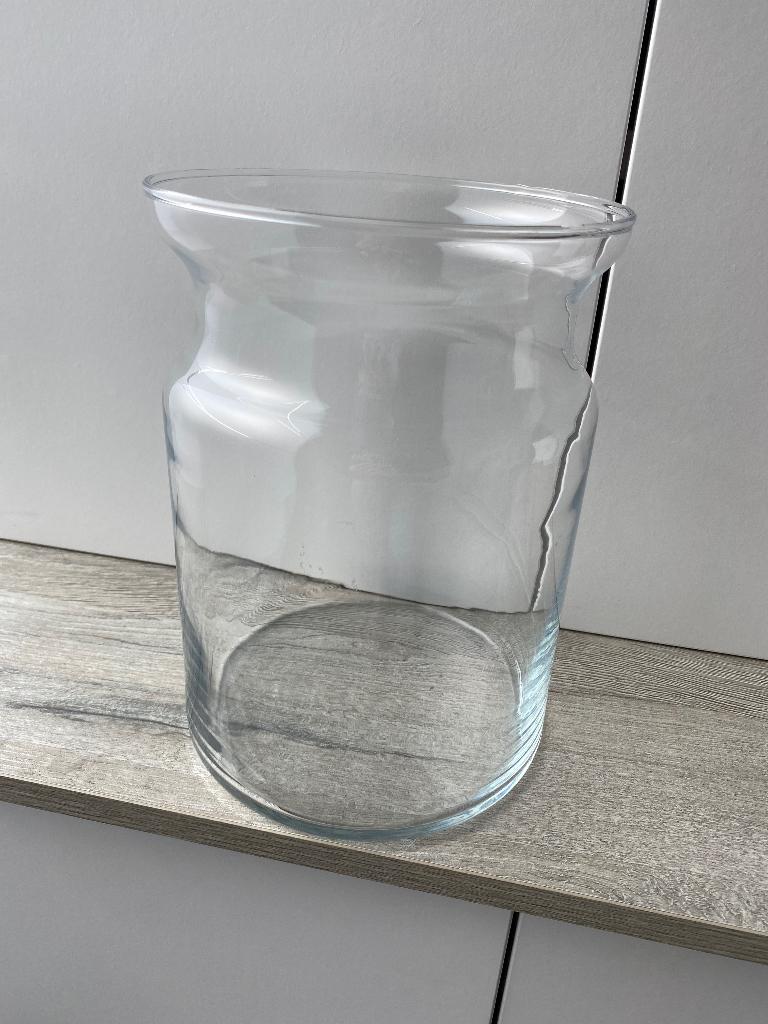 Vaas 24 cm hoog, Moins de 50 cm, Autres couleurs, Comme neuf, Verre