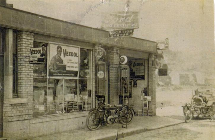 Reproduction photo ancienne(1938–1950) deux motos anciennes, TV, Hi-fi & Vidéo, Photo | Cadres photo, Neuf, Enlèvement ou Envoi