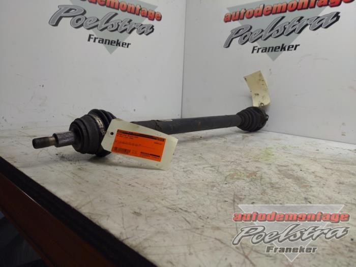 Arbre de transmission avant droit d'un Volkswagen Golf, Autos : Pièces & Accessoires, Freins & Transmission, Volkswagen, Utilisé
