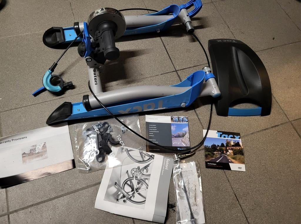 Tacx Satori Pro T1830, Sports & Fitness, Cyclisme, Enlèvement