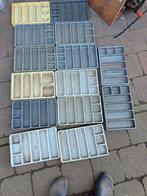 plastieke sorteer bakjes, Ophalen