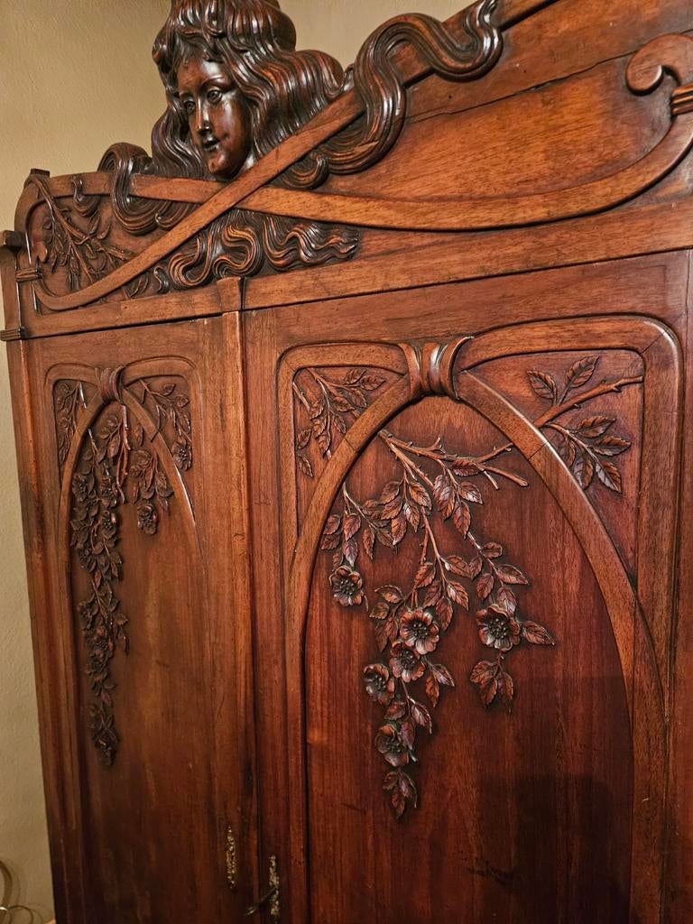 Belle armoire de garde-robe ancienne, Antiquités & Art, Antiquités | Meubles | Armoires, Enlèvement