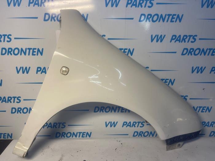 Aile avant droite d'un Skoda Fabia (LF9E), -, 3 mois de garantie, Utilisé, Skoda