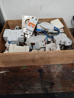 Scakalaars, Doe-het-zelf en Bouw, Ophalen