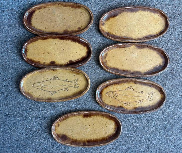 Unieke handgemaakte keramische visbordjes set van 7, Huis en Inrichting, Keuken | Servies, Zo goed als nieuw, Ophalen