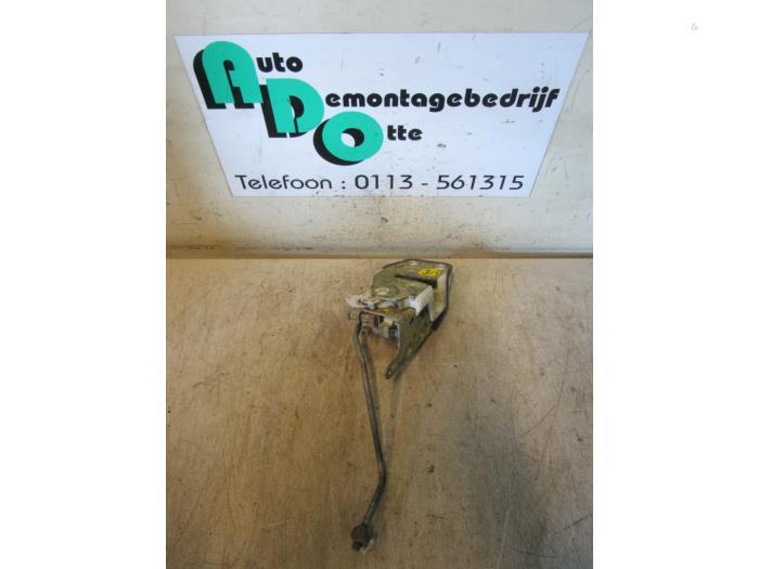 Serrure portière mécanique 2portes gauche d'un Honda Civic, Autos : Pièces & Accessoires, Carrosserie & Tôlerie, Honda, Utilisé