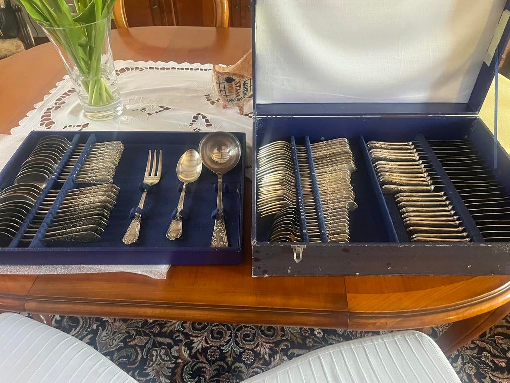 Couverts en métal argenté pour 12 couverts, Antiquités & Art, Enlèvement