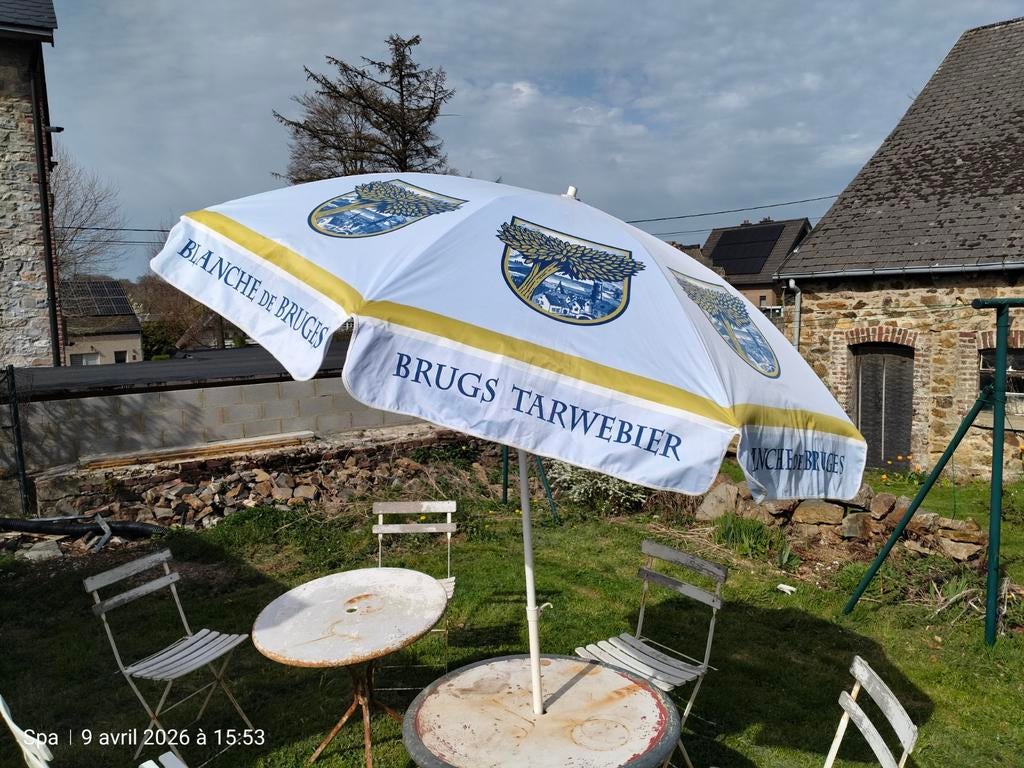 Blanche de Bruges reclameparaplu — Brugs Tarwebier, Tuin en Terras, Parasols, Kantelbaar, Ophalen