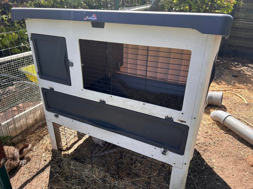 erplast Konijnenhok Grand Lodge - 115.5x73x110 cm, 90 cm ou plus, Niche, Enlèvement, Utilisé