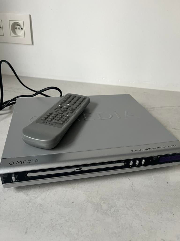 DVD player superdigital Q Media (QTK-210), Audio, Tv en Foto, DVD spelers, Ophalen, Nieuw