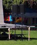 2 turbosound milan m12 / rcf mackie jbl qsc yamaha, Enlèvement, Comme neuf, 1000 watts ou plus, Sono