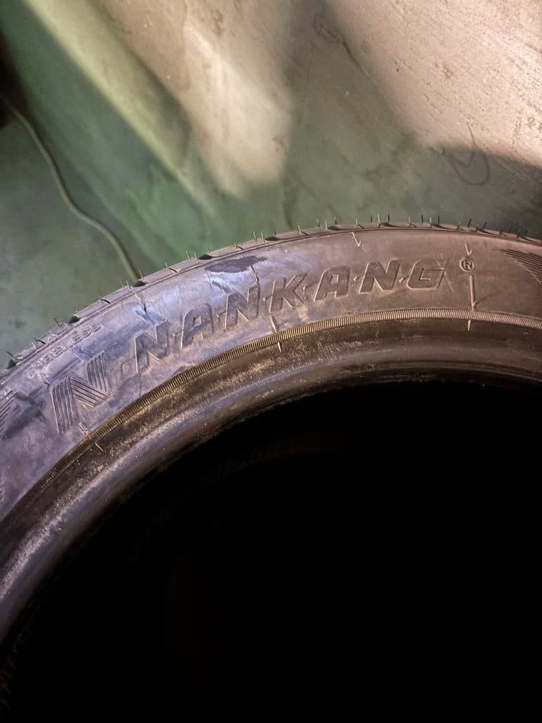 Banden 255/40 r17 94w, Auto-onderdelen, Banden en Velgen, Ophalen, 255 mm, Nieuw, 17 inch