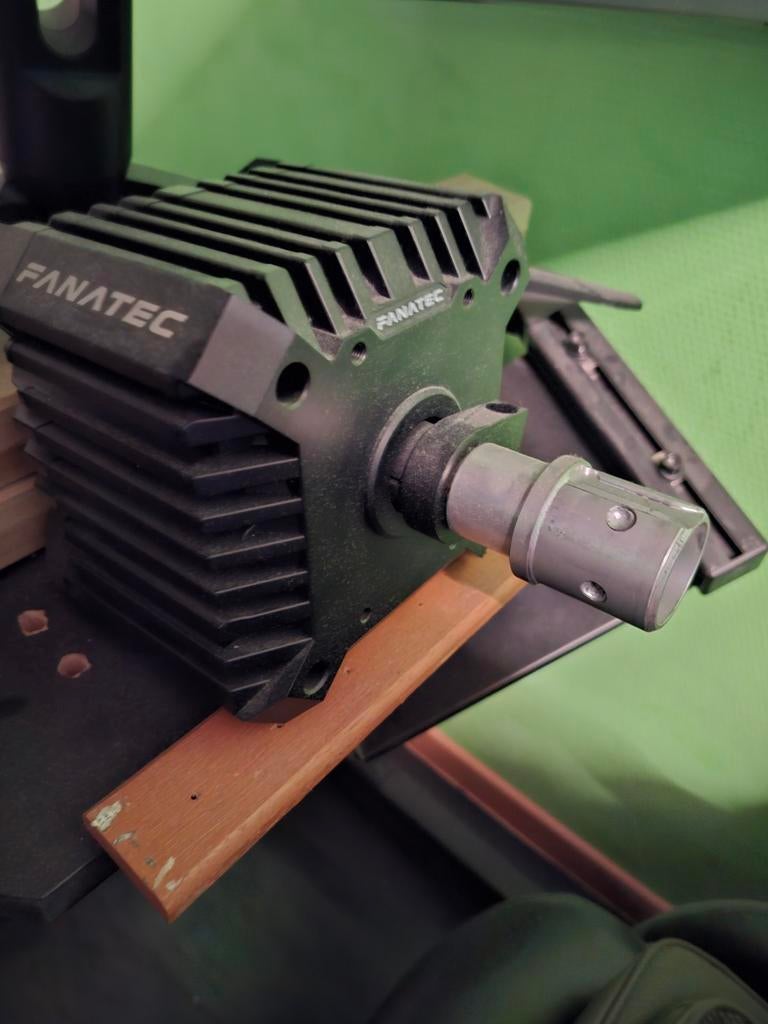 8nm fanatec base, Fanatec, Direct drive, Ophalen