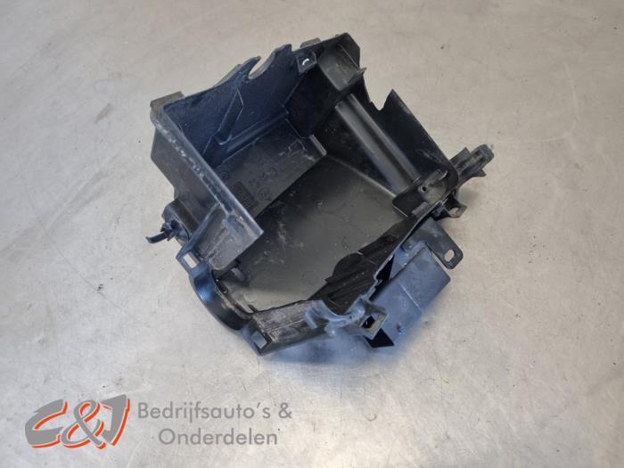 Boîte à fusibles d'un Peugeot Partner, -, 3 mois de garantie, Utilisé, -