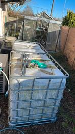 Ibc container met krat. Twee stuks, Ophalen, Zo goed als nieuw