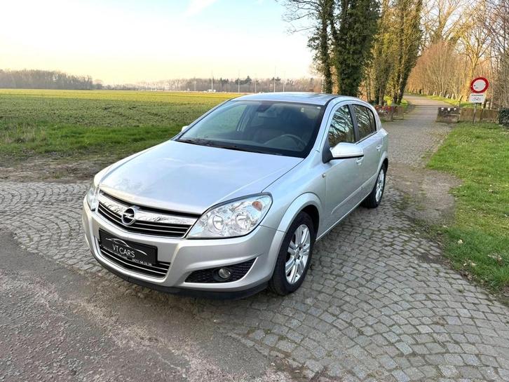 Opel Astra / benzine / Cruise control / Airco, Autos, Opel, Entreprise, Achat, Astra, ABS, Airbags, Air conditionné, Ordinateur de bord