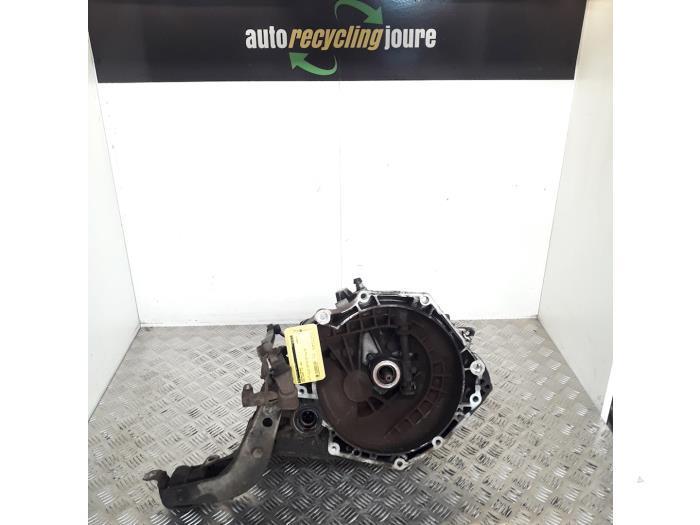 Versnellingsbak van een Opel Corsa, Auto-onderdelen, Transmissie en Toebehoren, Opel, Gebruikt, 3 maanden garantie