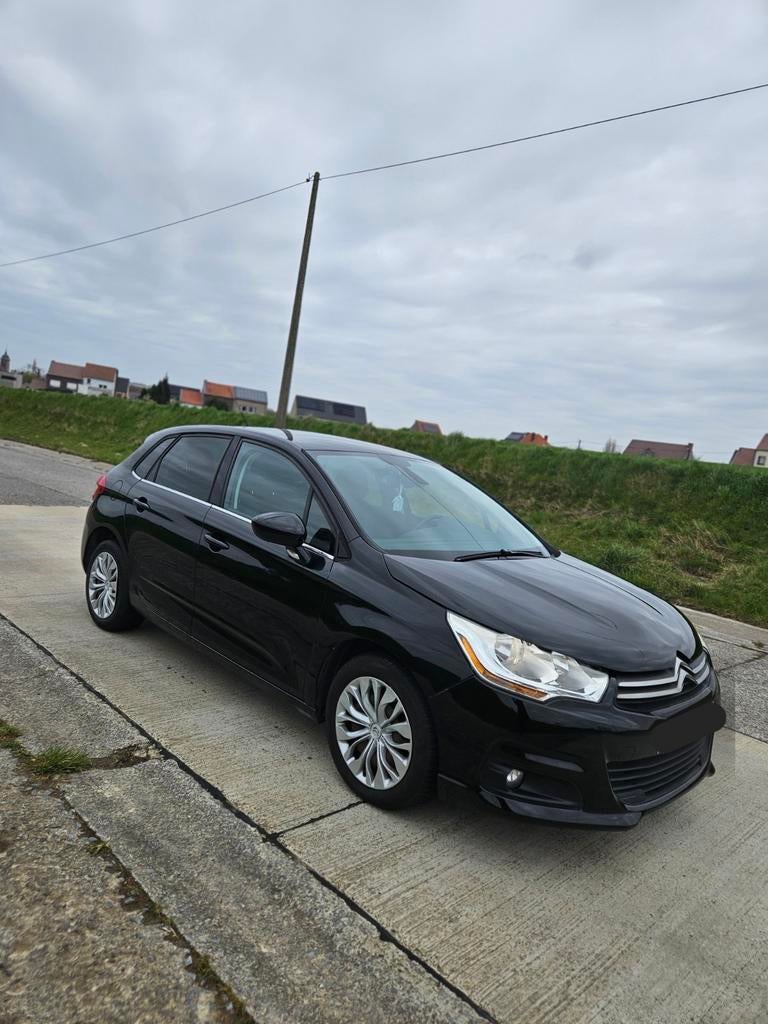 Citroën C4 1.4i essence, Autos, Citroën, Euro 5, Achat, Boîte manuelle, Particulier