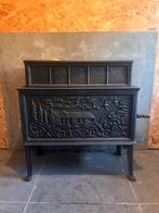 Houtkachel gietijzer + toebehoren, Huis en Inrichting, Kachels, Ophalen, Gebruikt, Houtkachel, Vrijstaand