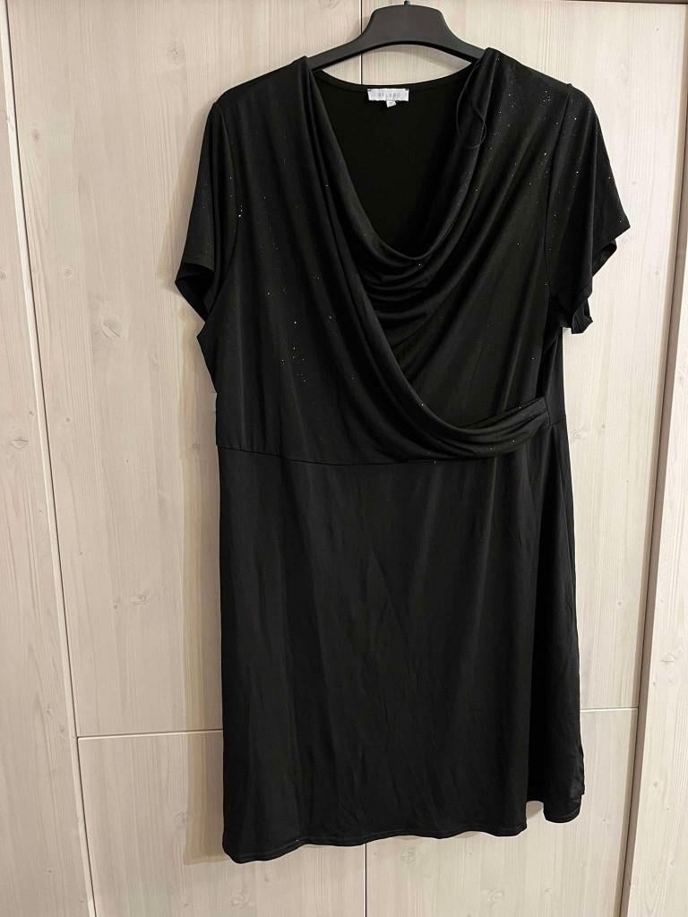 zwart kleedje bel bo 48 met glinsters stretch als nieuw, Bel & Bo, Ophalen of Verzenden, Zo goed als nieuw, Jurk