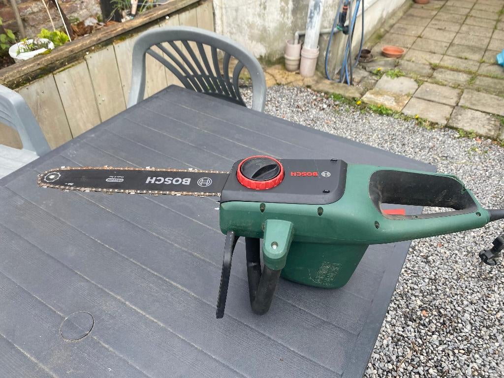 Tronçoneuse, Jardin & Terrasse, Enlèvement, Comme neuf, 30 à 39 mm, BOSCH
