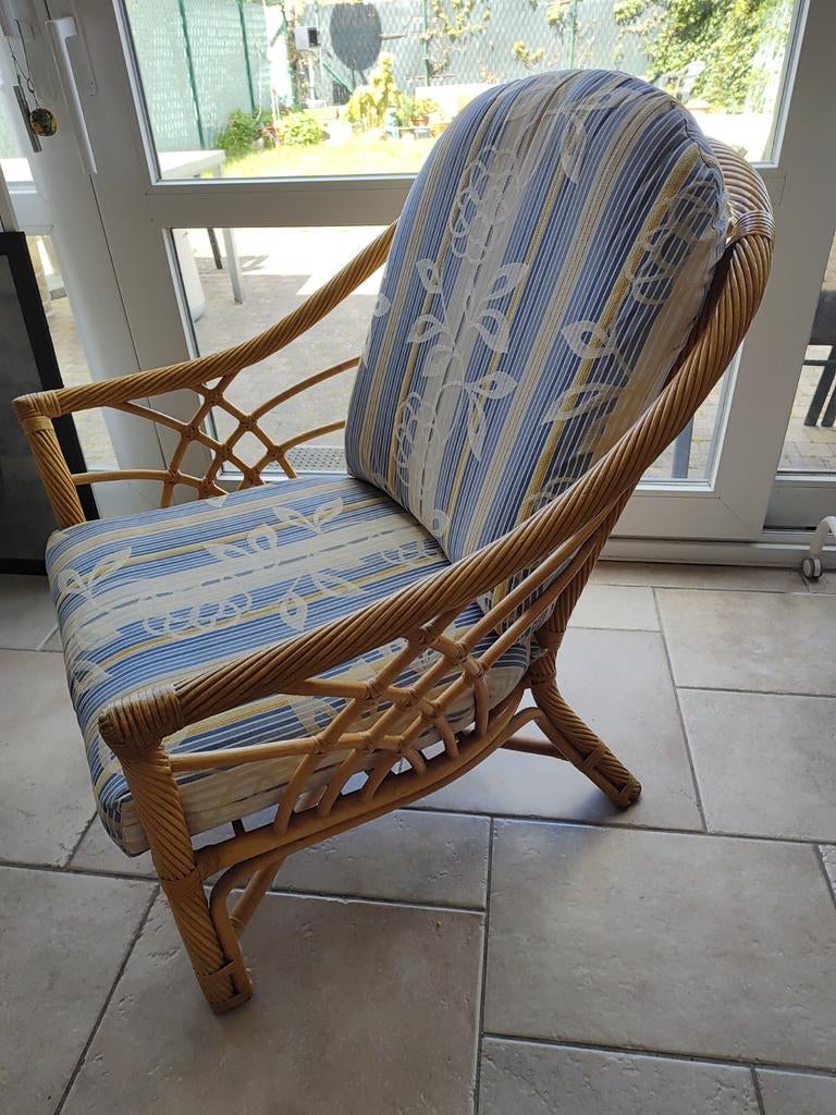 2 sièges en rotin frais et spacieux en très bon état., Maison & Meubles, Enlèvement