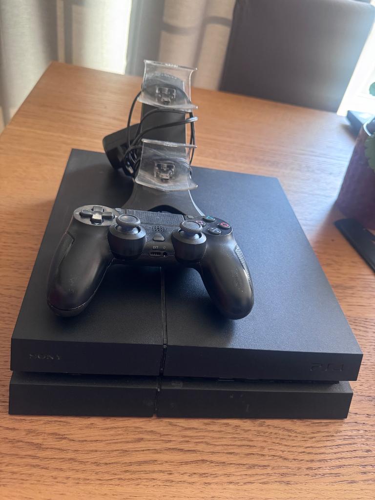 Playstation 4, Ophalen, Gebruikt, Met 2 controllers, 1 TB