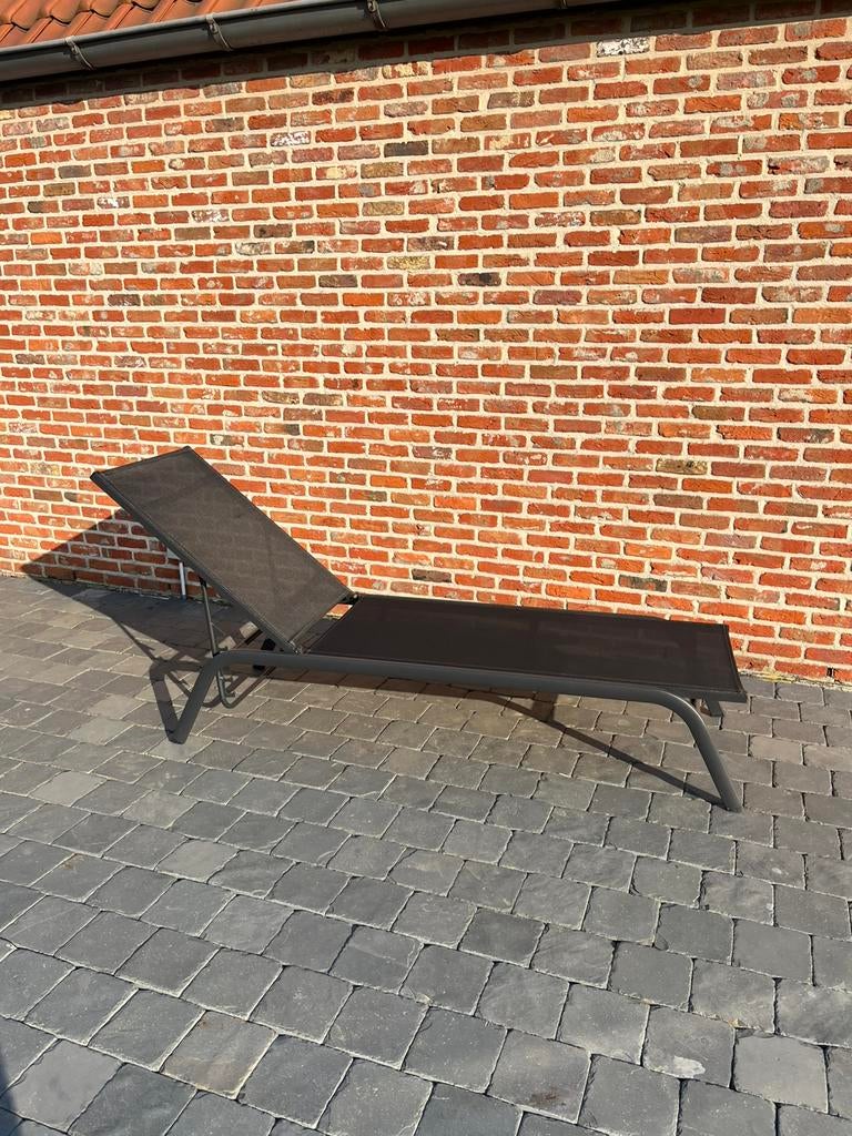 Zwart ligbed Bristol ALS NIEUW, Ophalen, Zo goed als nieuw, Aluminium