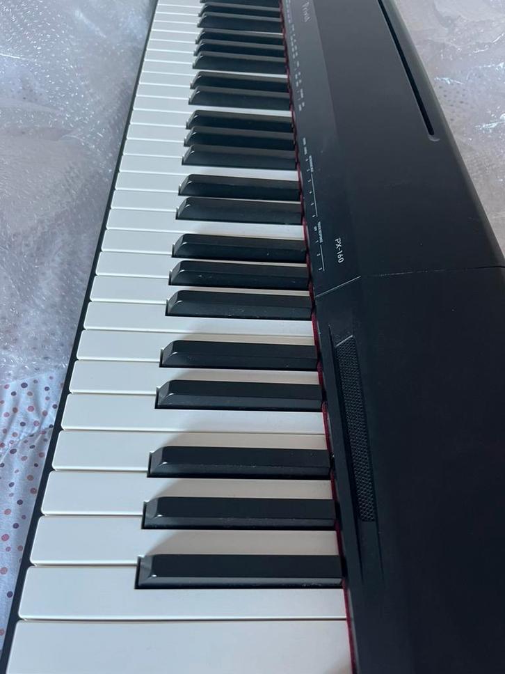 Casio Privia PX-160 – Piano numérique 88 touches + support, Musique & Instruments, Claviers, Comme neuf, 88 touches, Casio, Avec pied