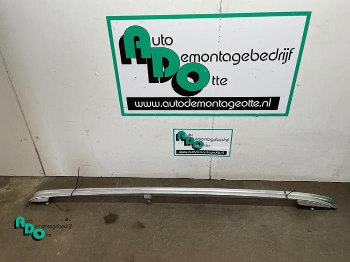 Dakrail set van een Volkswagen Touran (Touran 03-), Auto-onderdelen, Carrosserie, Volkswagen, Gebruikt, 3 maanden garantie, Ophalen of Verzenden