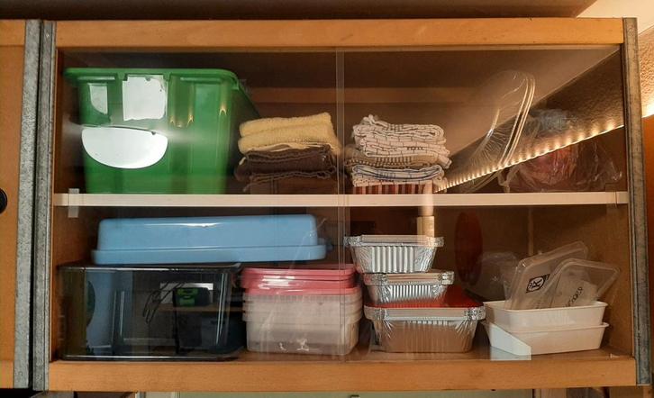 8 glazen KEWLOX deuren 47 cm hoog - kast 90 cm breed, Huis en Inrichting, Kasten | Stellingkasten, Zo goed als nieuw, Ophalen