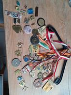 Médailles et pins carnavals, Collections, Broches, Pins & Badges