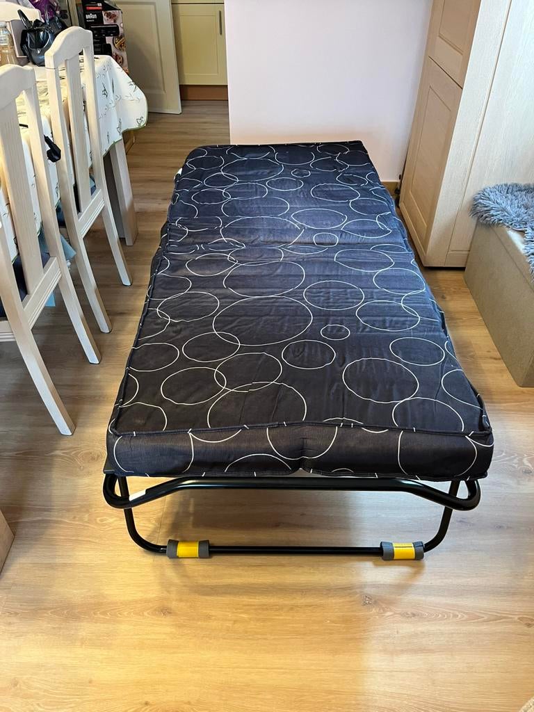 Lit pliant 1 personne, Une personne, Utilisé, 190 cm ou moins, Noir